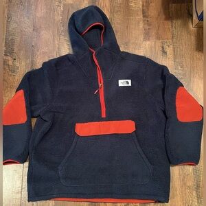 The North Face Campshire Hoodie Fleece